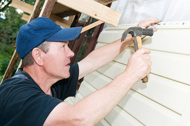 How To Choose The Right Materials for Your Siding Installation in 'Doolittle, TX